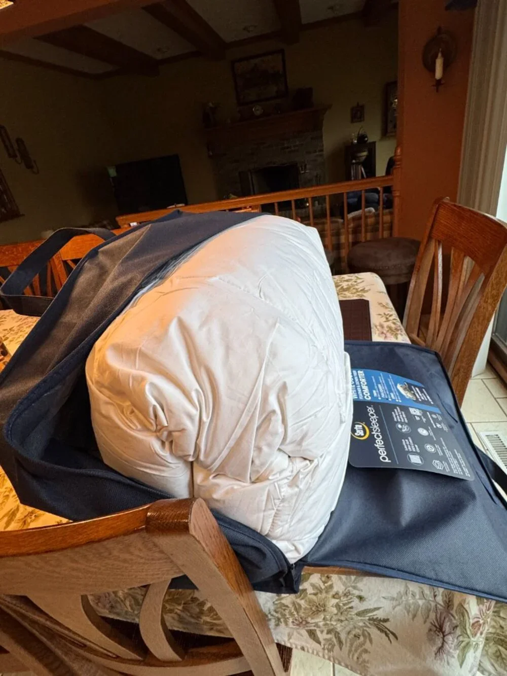 Serta Perfectsleeper White Goose Feather & Down Fiber Comforter 90